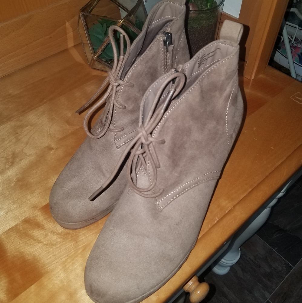 DV wedges